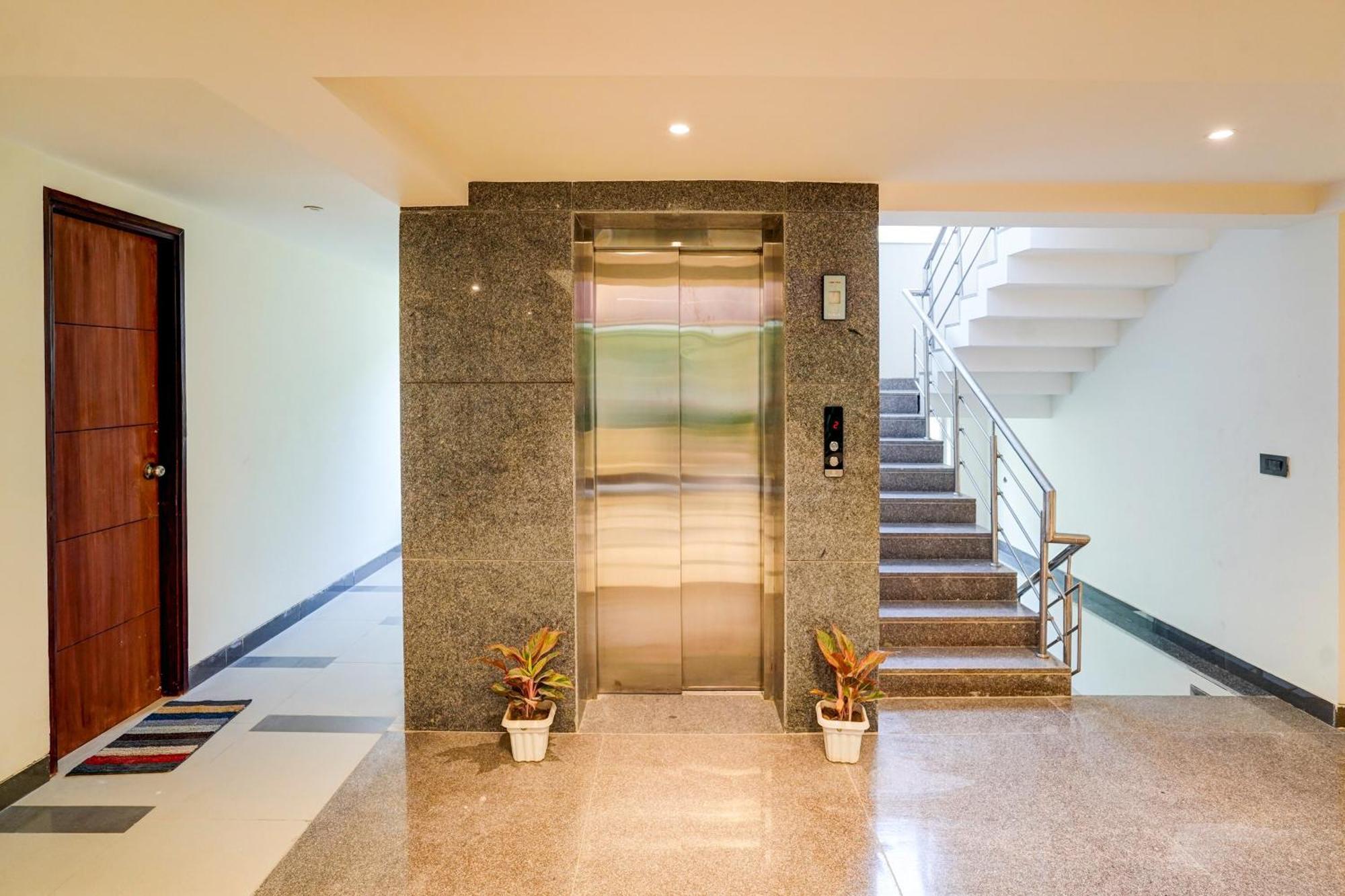 Hotel O Parkinn 古尔冈 外观 照片